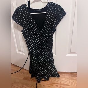 BRANDY MELVILLE BLUE FLORAL WRAP DRESS